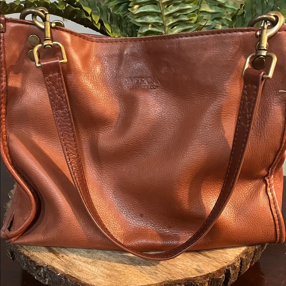 Saffron Brown Leather Shoulder Bag